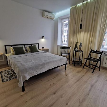Soborna Apartment Rivne Buitenkant foto