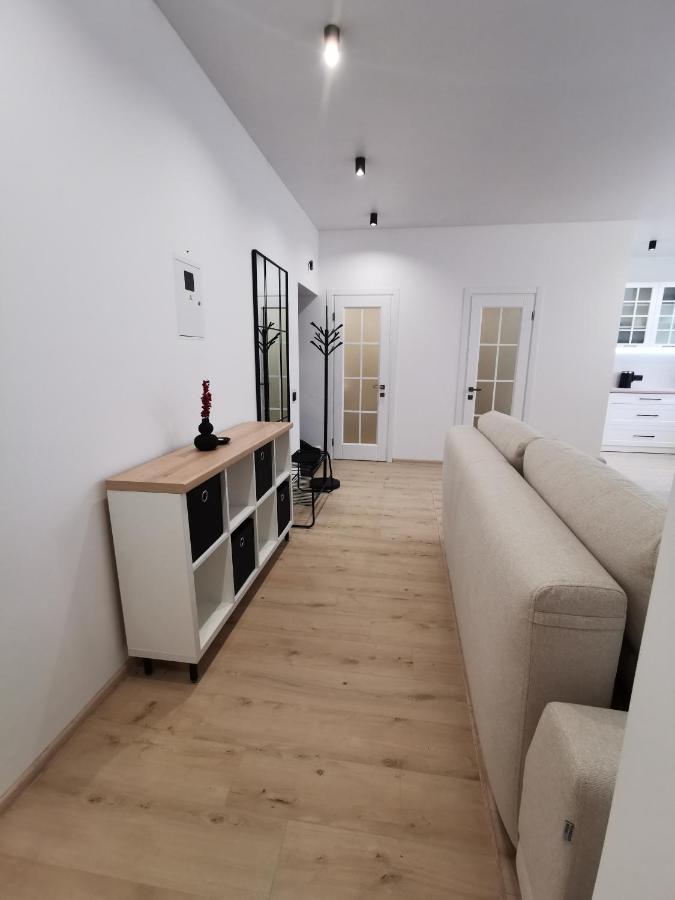 Soborna Apartment Rivne Buitenkant foto