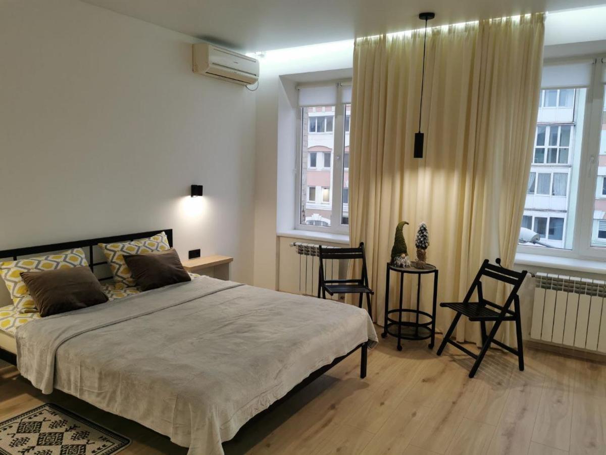 Soborna Apartment Rivne Buitenkant foto