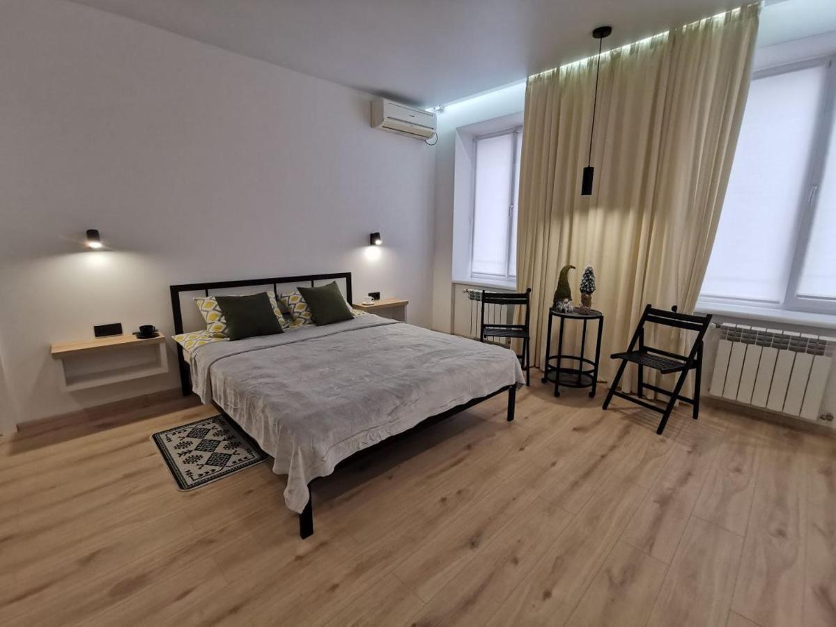 Soborna Apartment Rivne Buitenkant foto