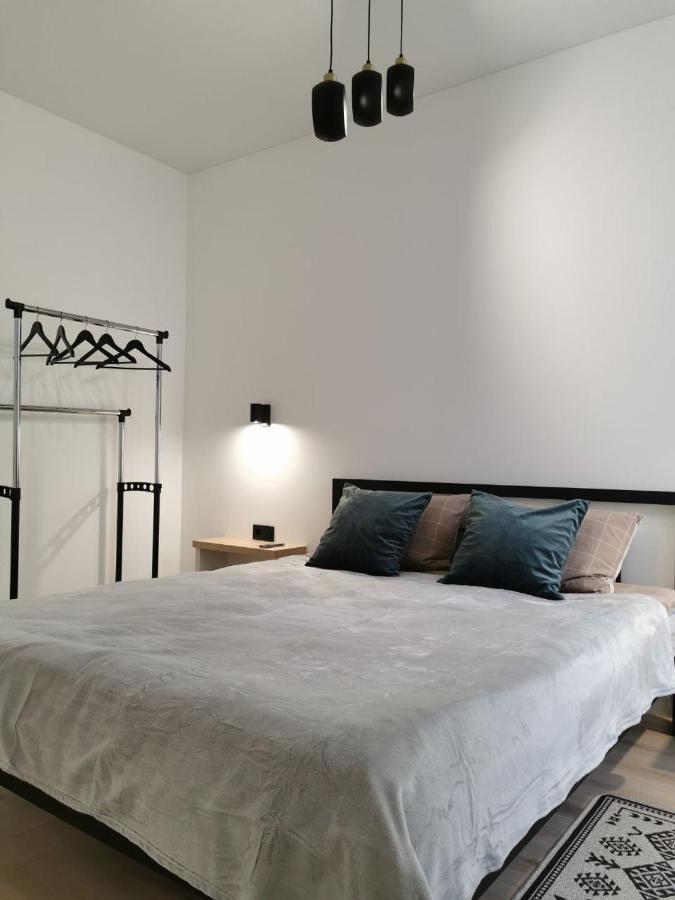 Soborna Apartment Rivne Buitenkant foto