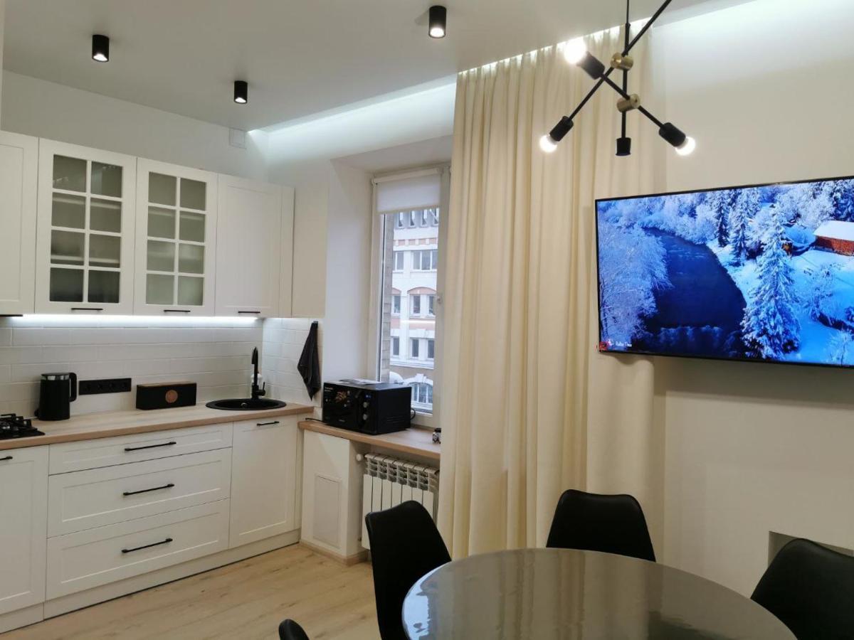 Soborna Apartment Rivne Buitenkant foto