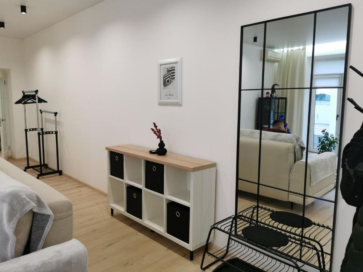 Soborna Apartment Rivne Buitenkant foto