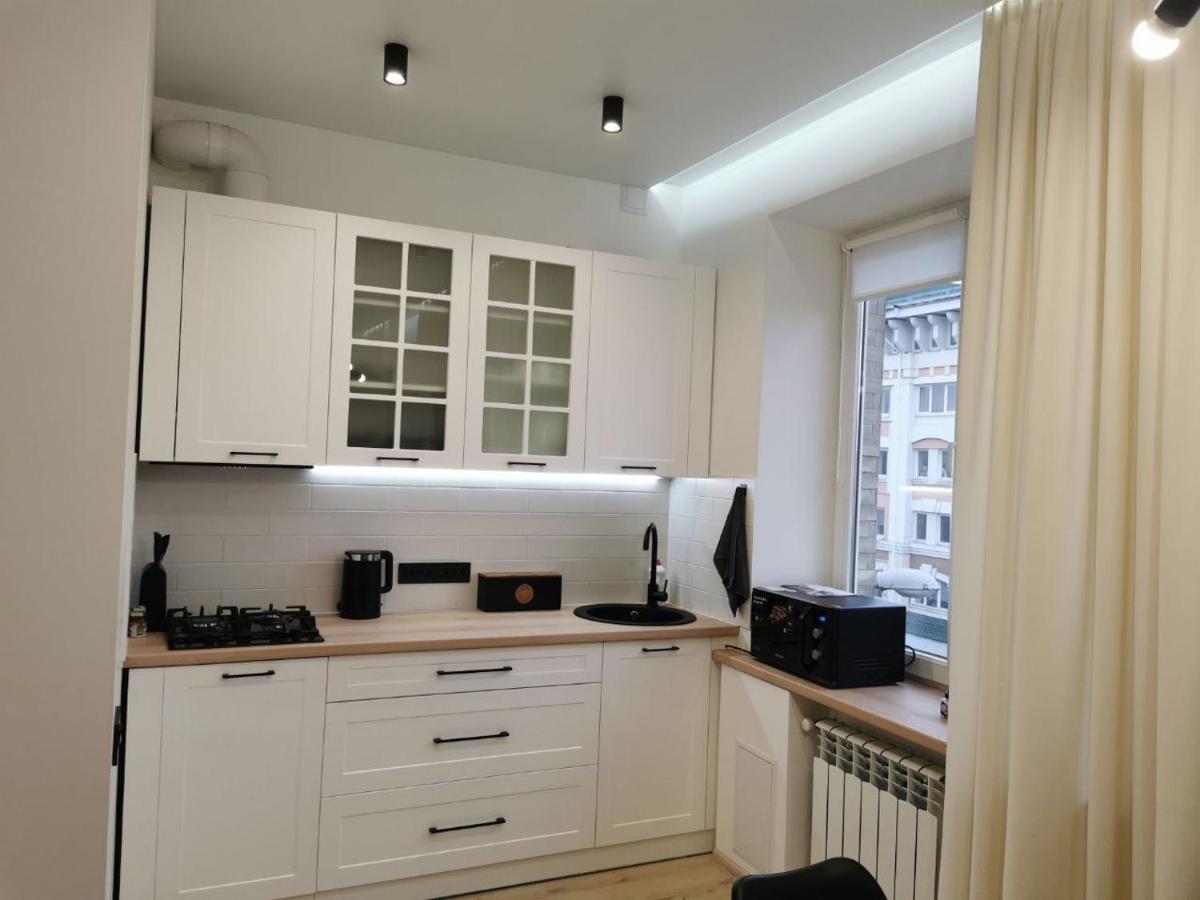 Soborna Apartment Rivne Buitenkant foto