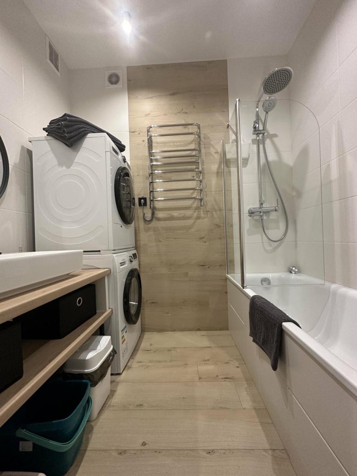 Soborna Apartment Rivne Buitenkant foto