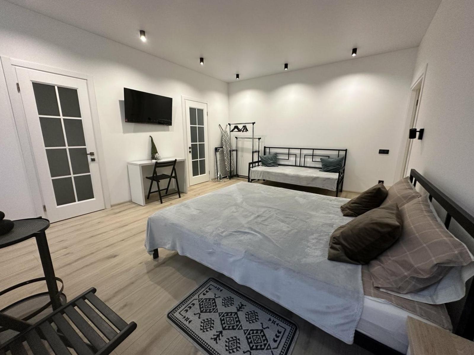 Soborna Apartment Rivne Buitenkant foto