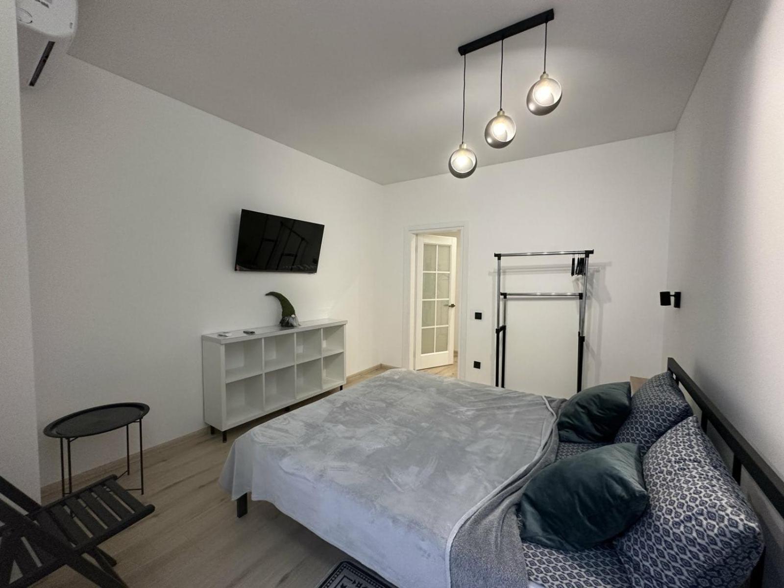 Soborna Apartment Rivne Buitenkant foto