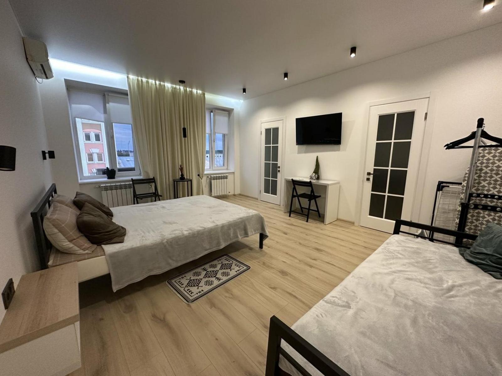 Soborna Apartment Rivne Buitenkant foto