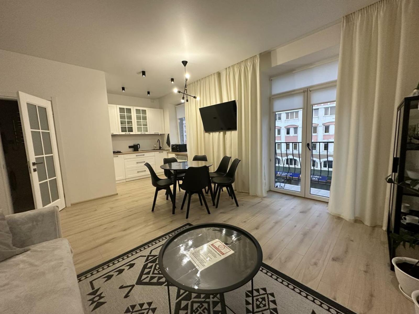 Soborna Apartment Rivne Buitenkant foto