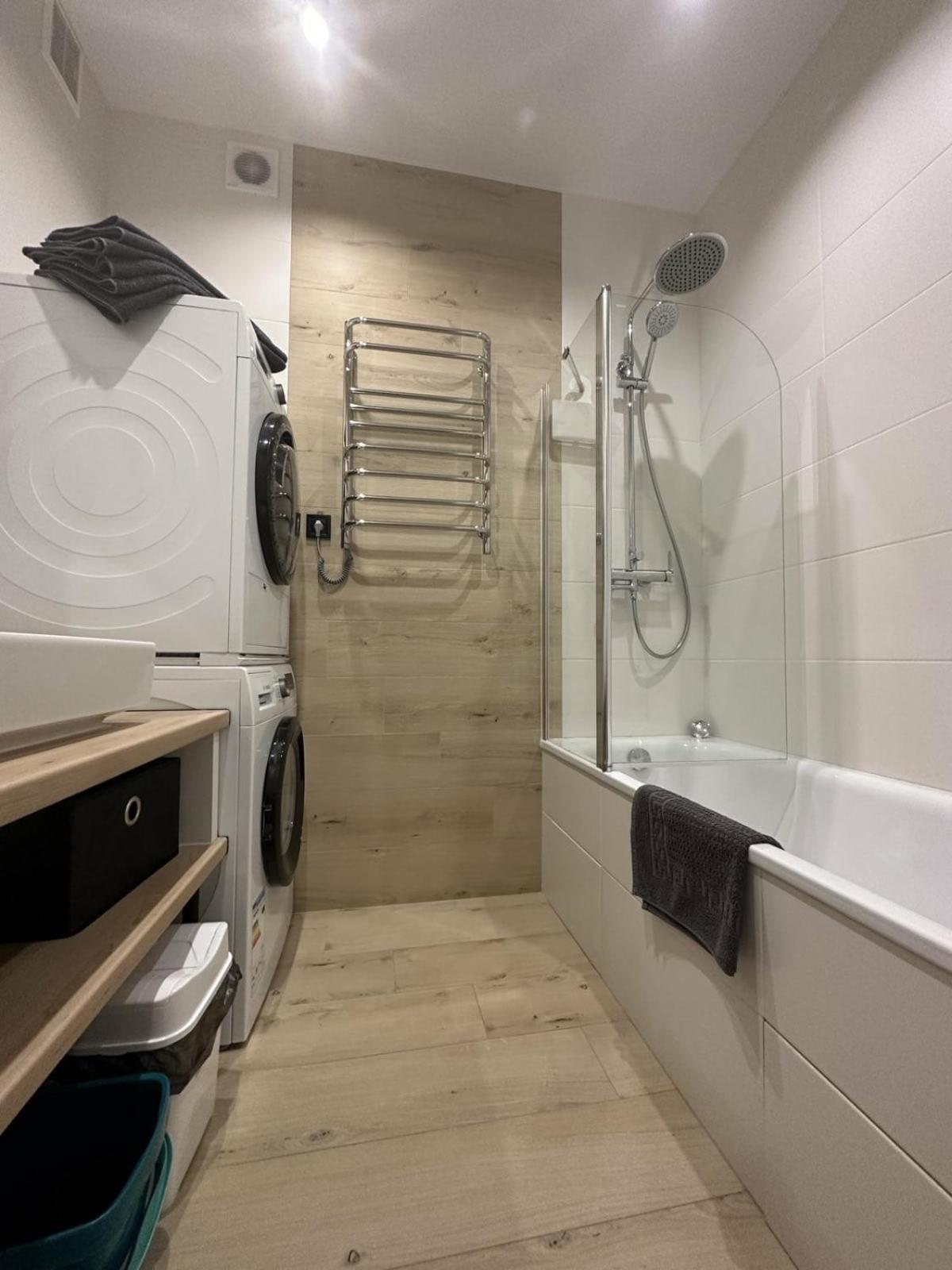 Soborna Apartment Rivne Buitenkant foto